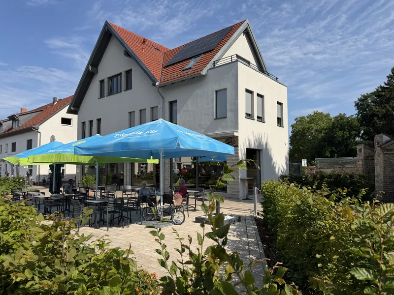 Barrierefreies Dachgeschoss mit 2 Terrassen -  Wohlfühlambiente mitten im Dorf — photo 1